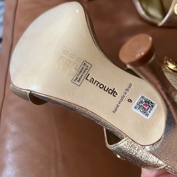Larroudé Sea Shell Gold Metallic Madison Studded High Heel Sandals SIZE 9 NWT - Picture 10 of 11